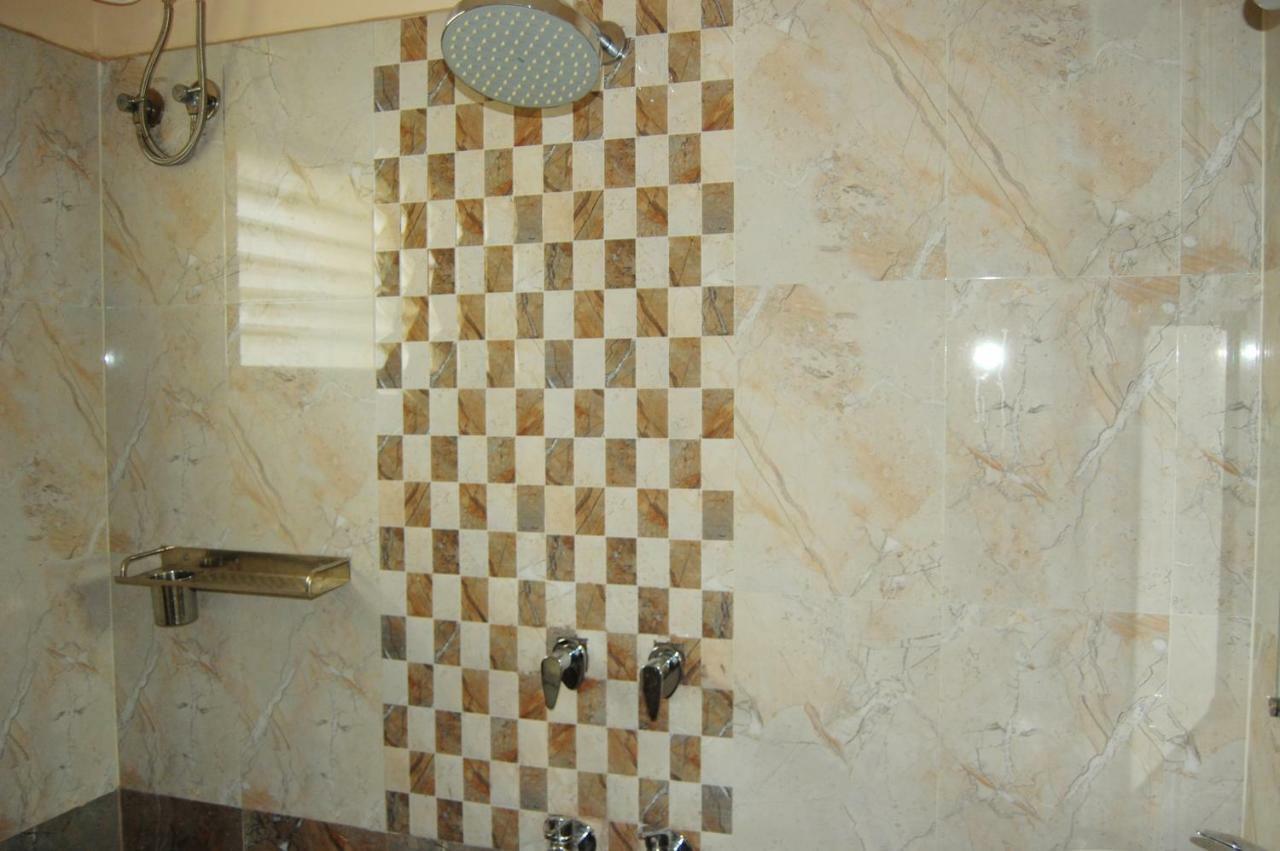 Hotel Star Residency à Tiruchirappalli Extérieur photo