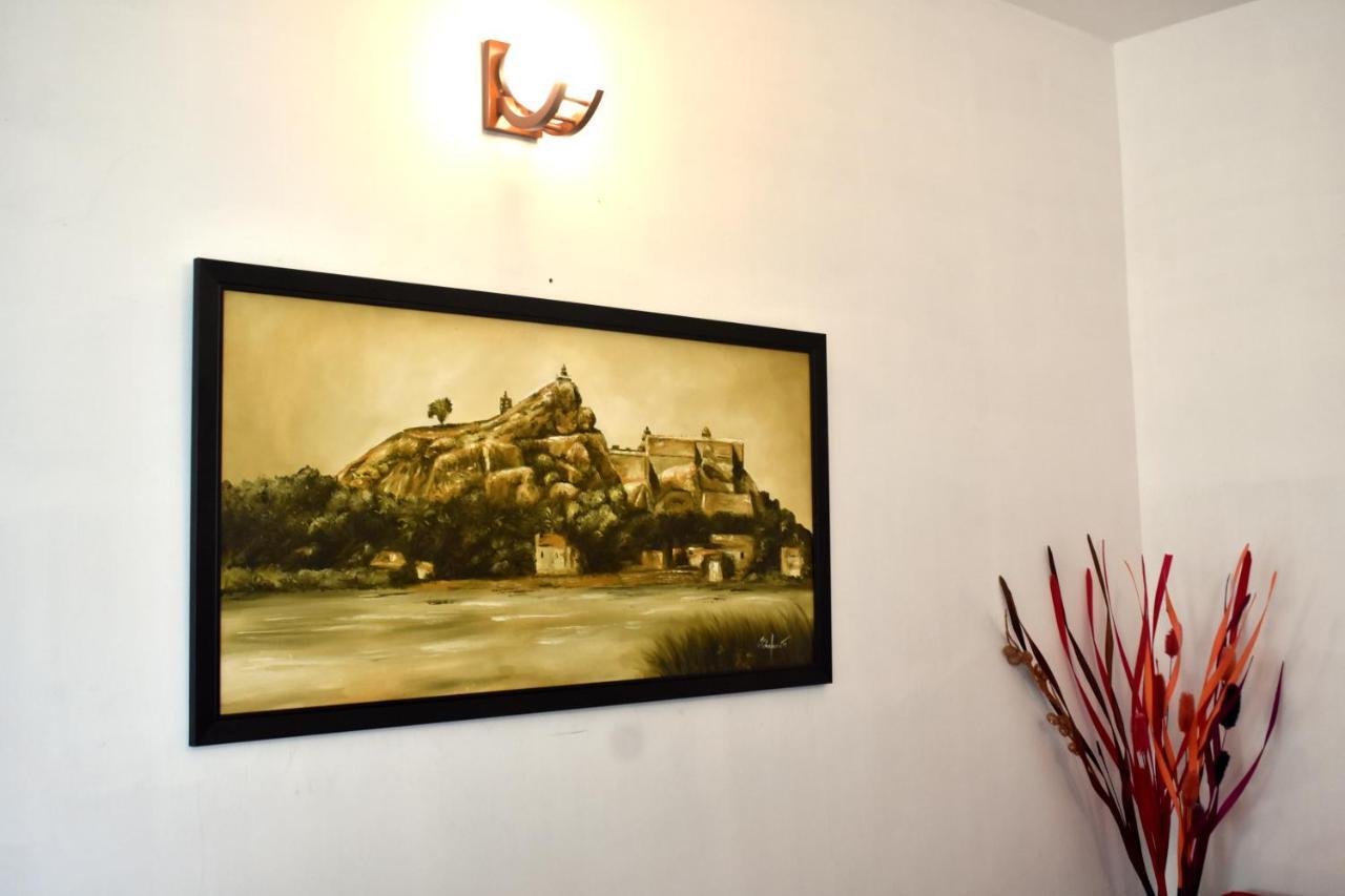 Hotel Star Residency à Tiruchirappalli Extérieur photo